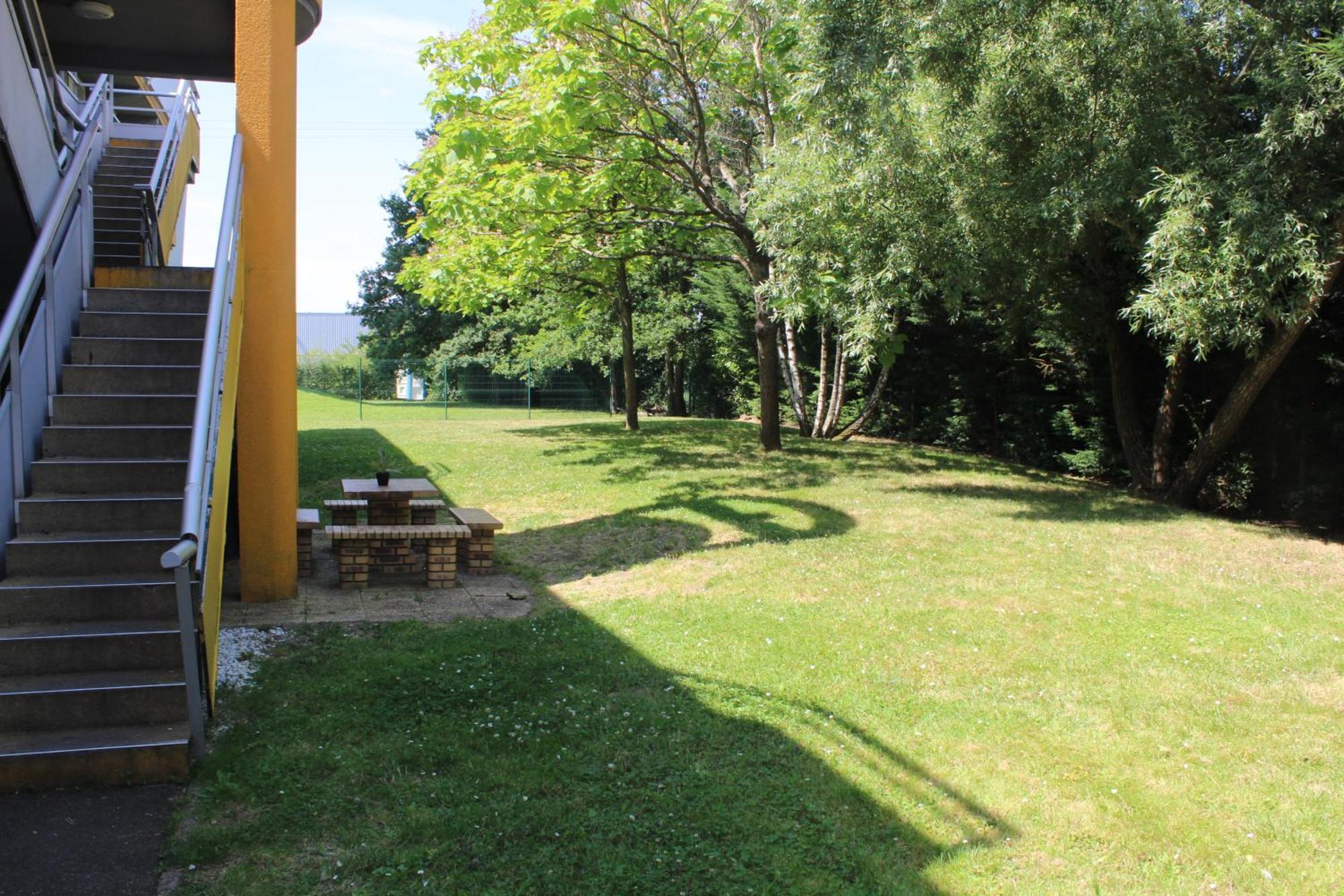 Premiere Classe St Quentin En Yvelines Elancourt Trappes Exterior foto